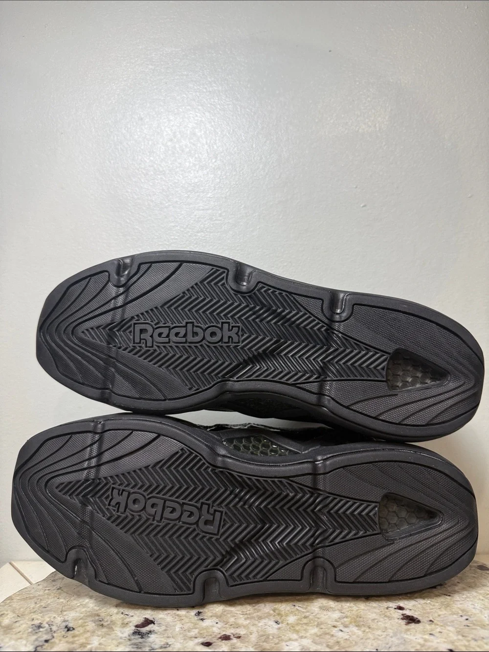Reebok Men's Sermon-M Black Steel Retro Leather High-Top Sneakers Size 10.5
